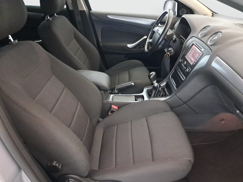 Ford Mondeo, 2013