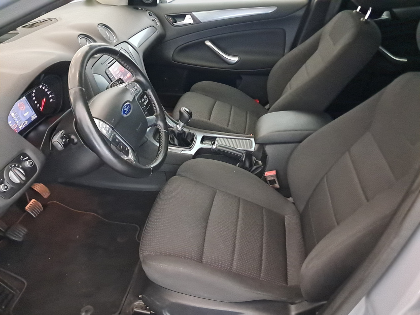 Ford Mondeo, 2013
