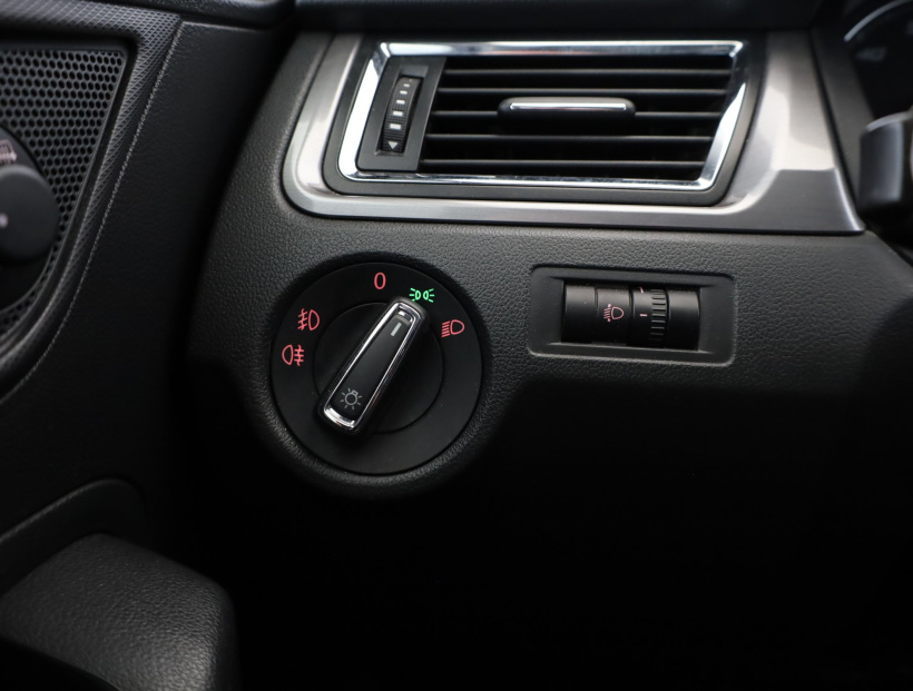 Seat Toledo, 2015