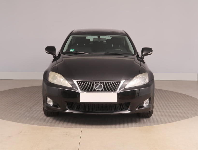 Lexus IS, 2010