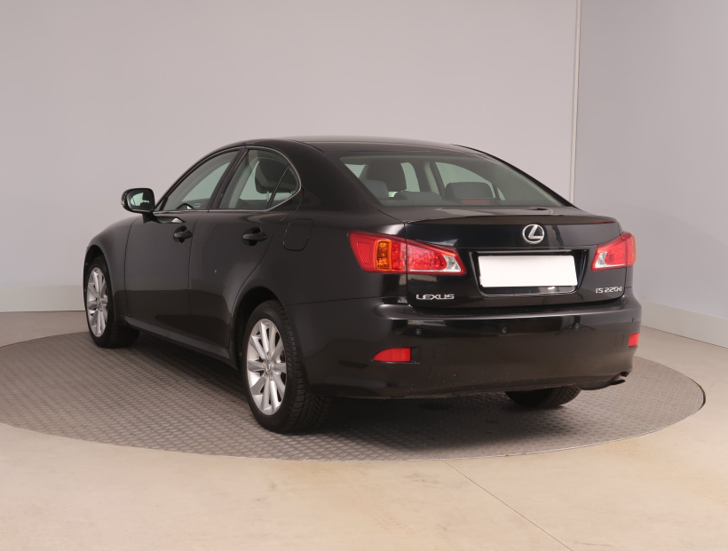 Lexus IS, 2010