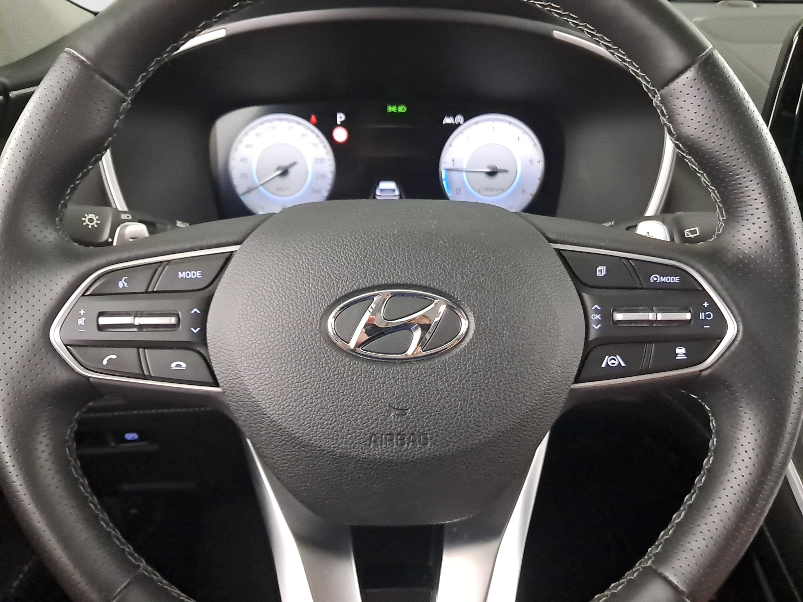 Hyundai Santa Fe - 2022