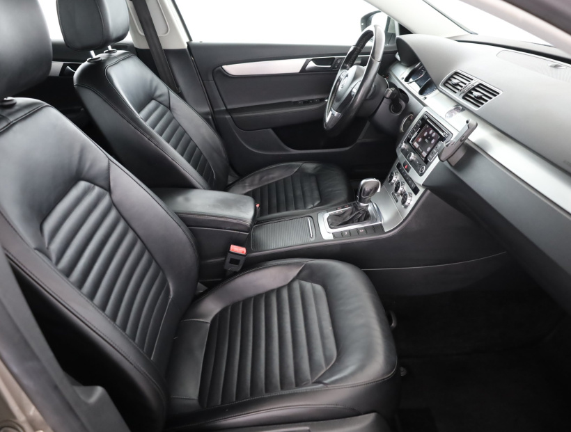 Volkswagen Passat, 2013