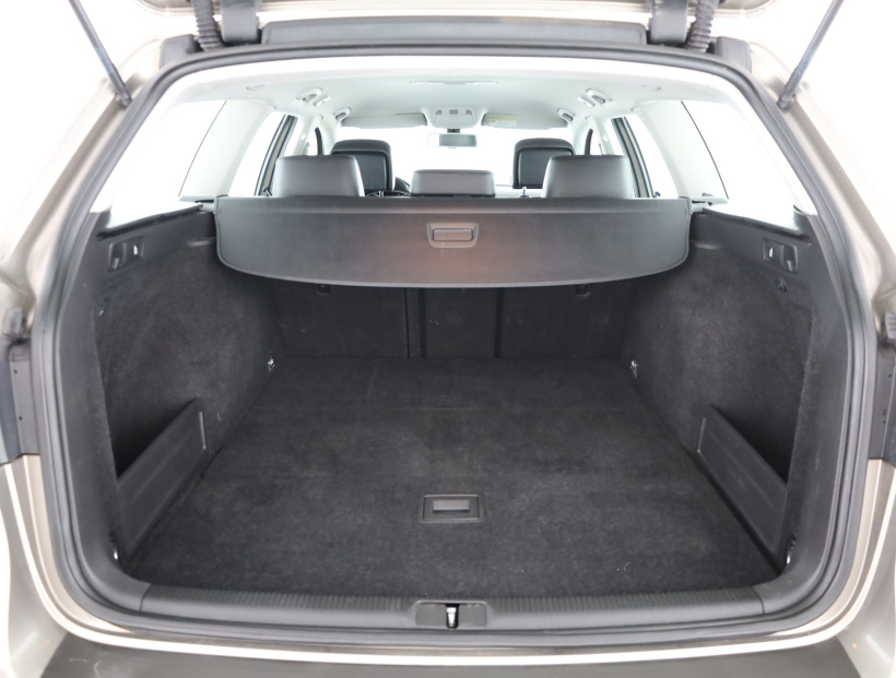 Volkswagen Passat, 2013