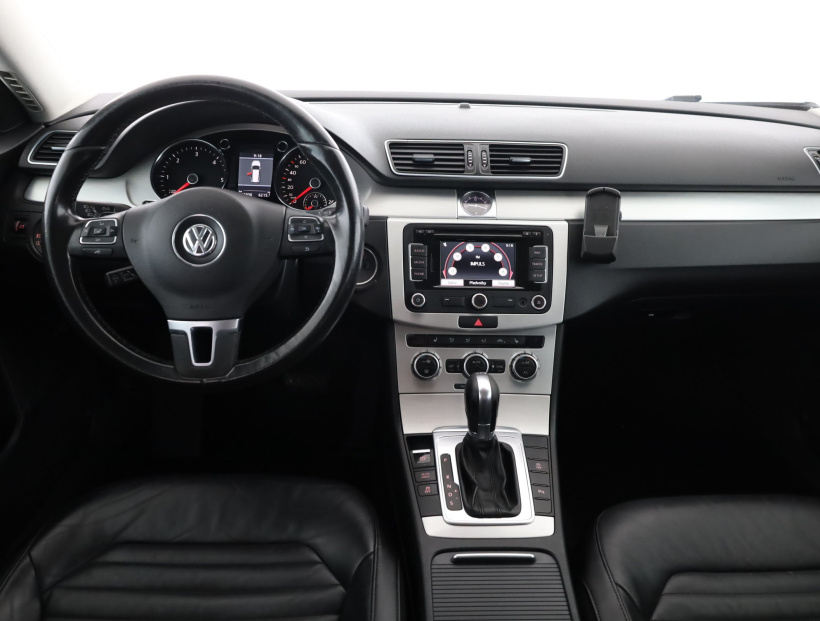 Volkswagen Passat, 2013