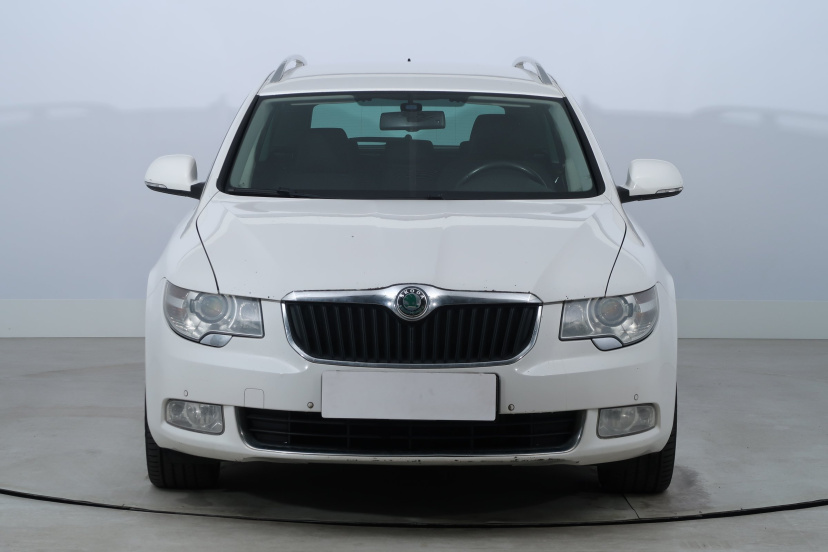 Škoda Superb, 2012