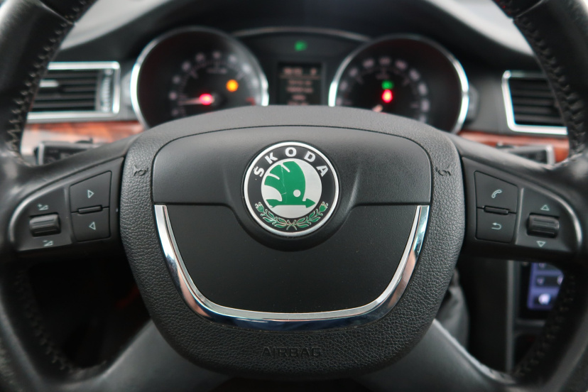 Škoda Superb, 2012