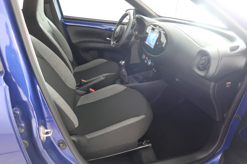 Toyota Aygo X, 2024