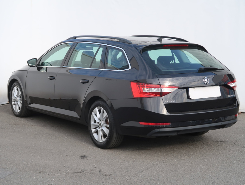 Škoda Superb, 2017