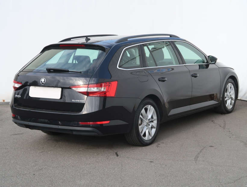Škoda Superb, 2017