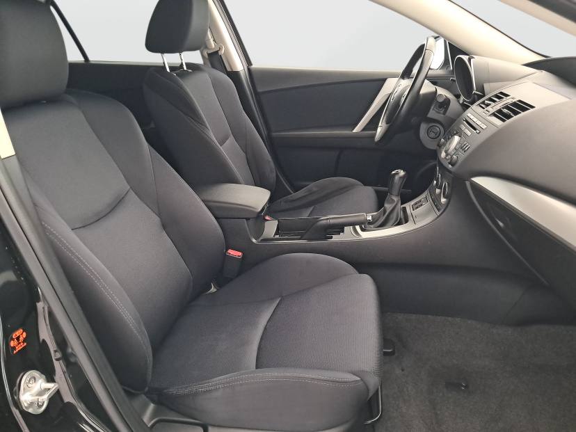 Mazda 3, 2010