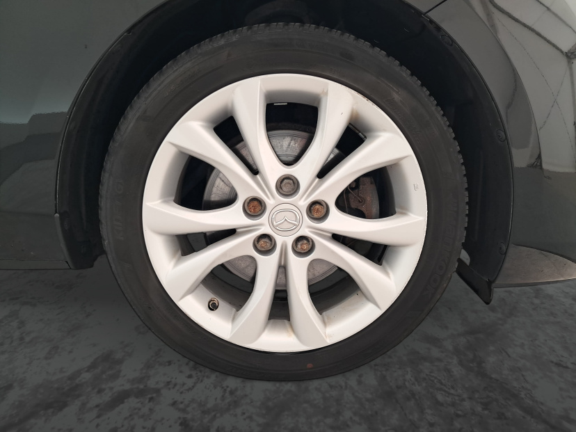 Mazda 3, 2010