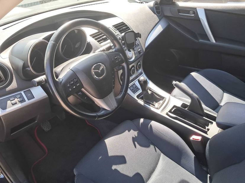 Mazda 3, 2010