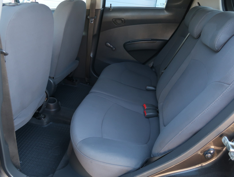 Chevrolet Spark, 2011