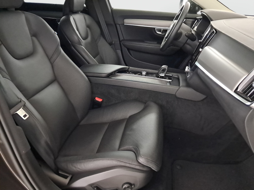 Volvo V90 Cross Country, 2023