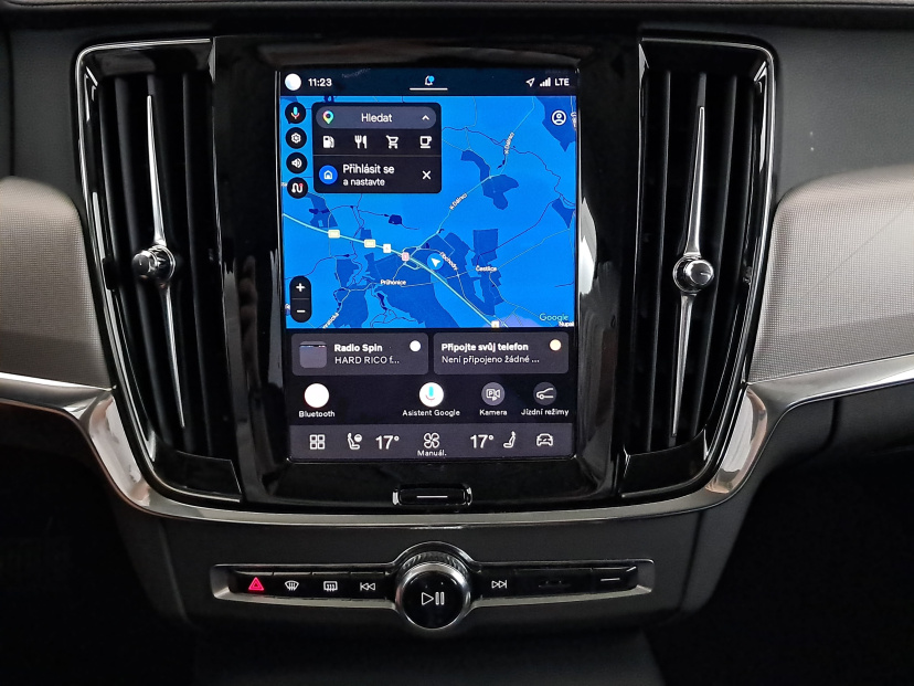 Volvo V90 Cross Country, 2023