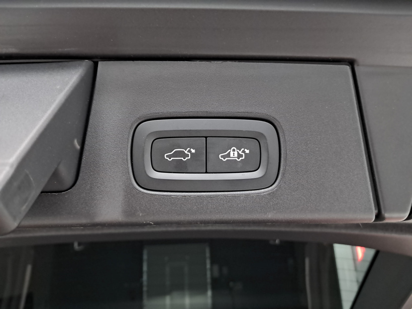 Volvo V90 Cross Country, 2023