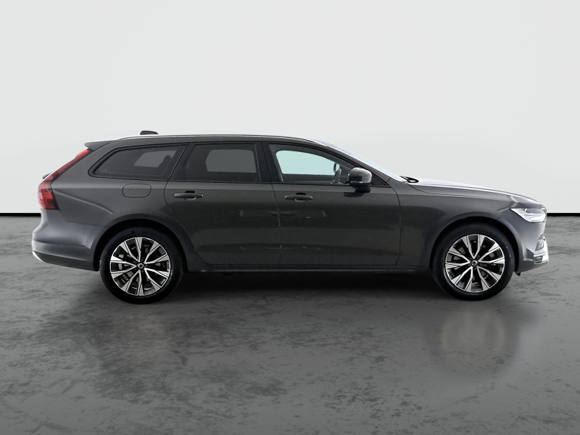 Volvo V90 Cross Country, 2023