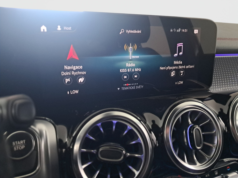 Mercedes-Benz EQB, 2022