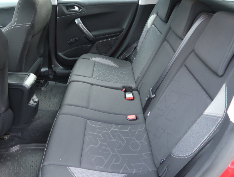 Peugeot 2008, 2018