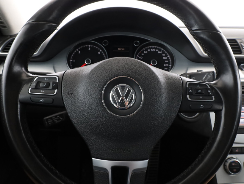 Volkswagen Passat, 2012