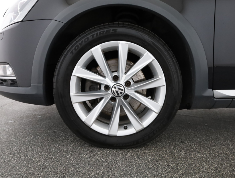 Volkswagen Passat, 2012
