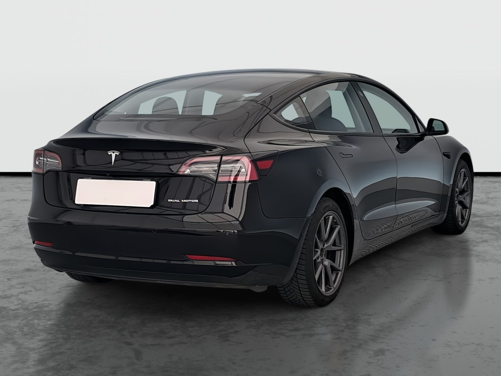 Tesla Model 3 Long Range AWD – fotografie 7