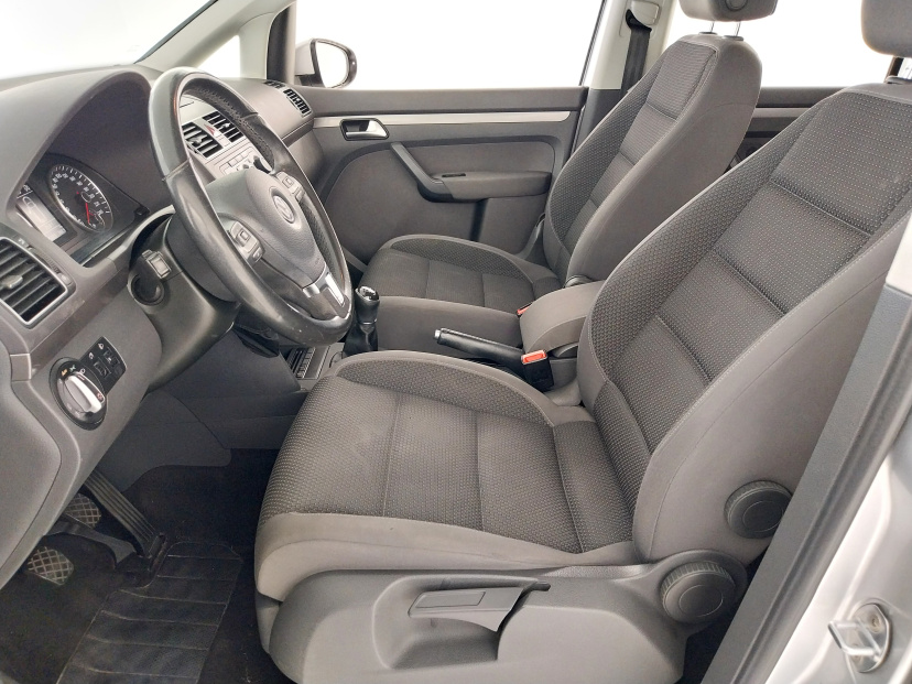 Volkswagen Touran, 2012