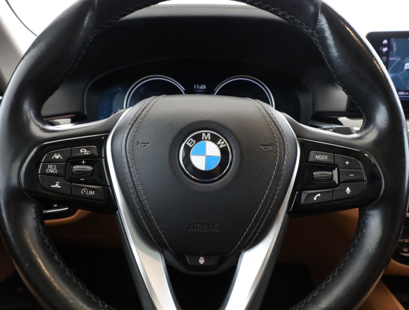 BMW 5, 2018