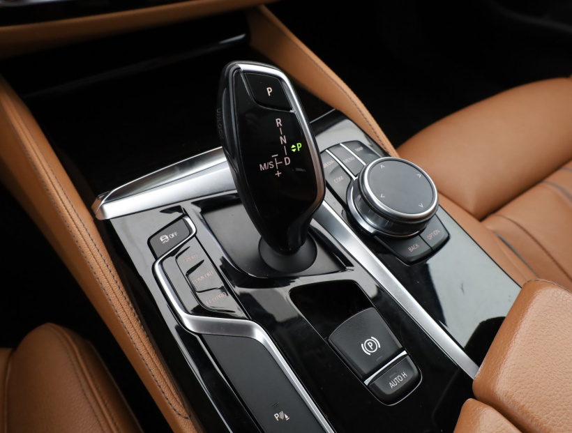 BMW 5, 2018