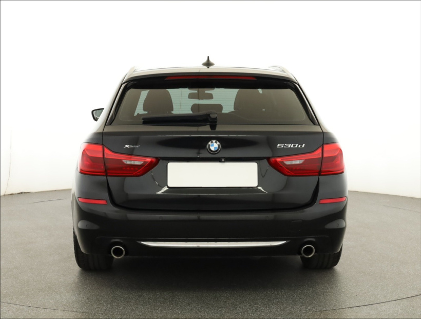 BMW 5, 2018