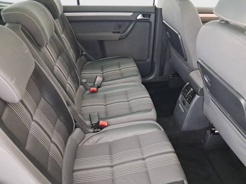 Volkswagen Touran, 2012