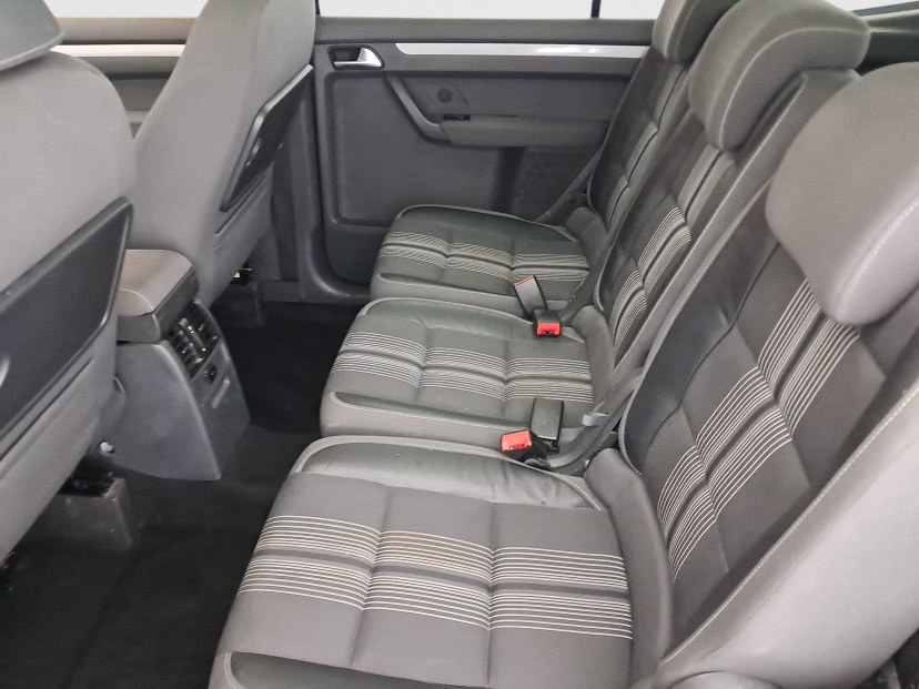 Volkswagen Touran, 2012