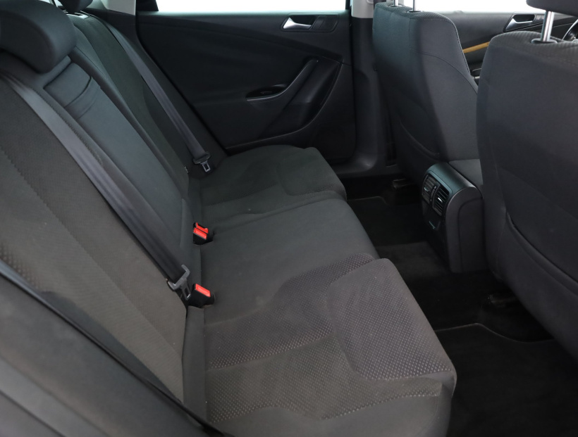 Volkswagen Passat, 2009