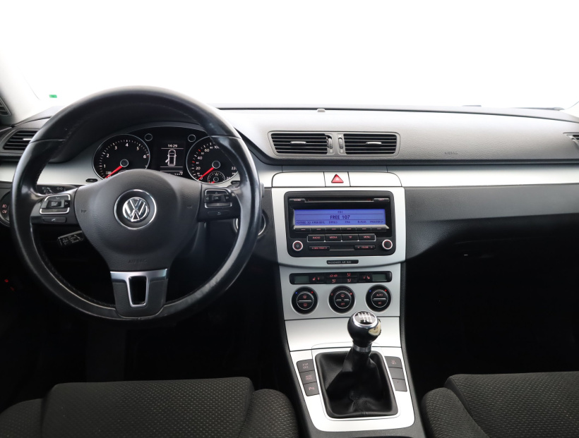 Volkswagen Passat, 2009