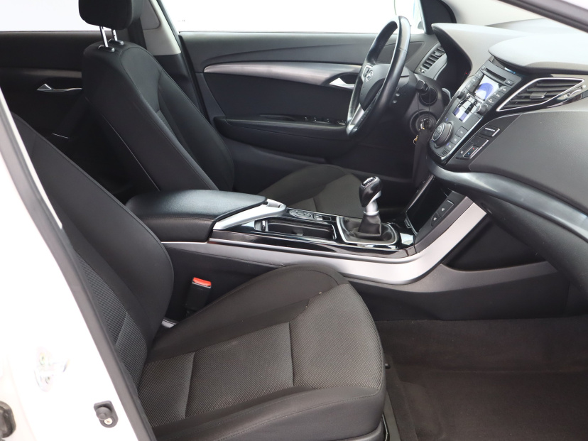Hyundai i40, 2015