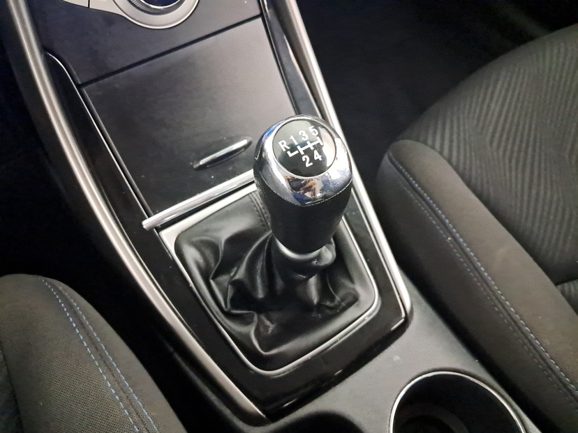 Hyundai Elantra, 2012