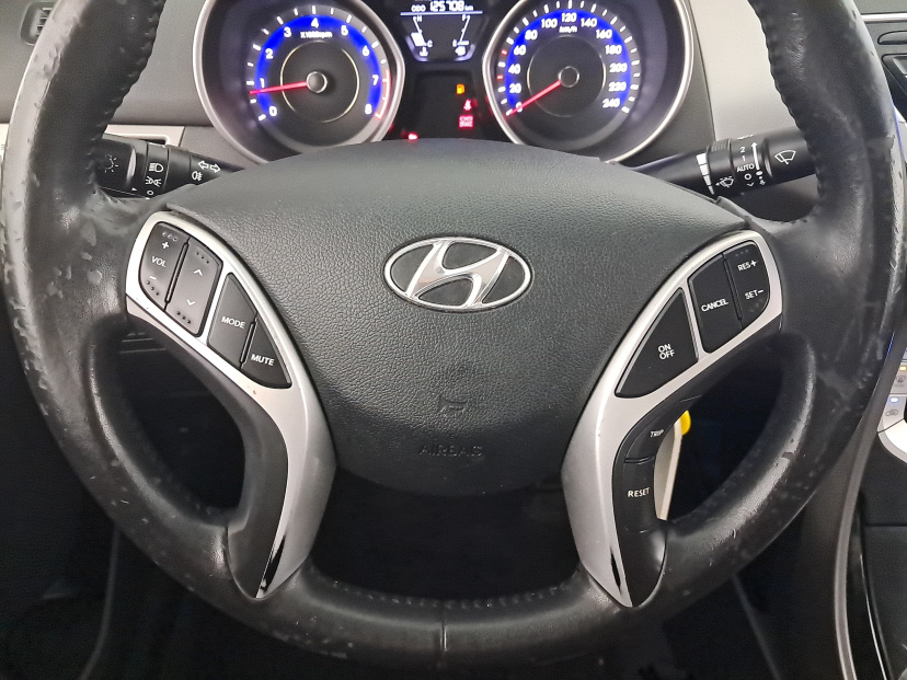 Hyundai Elantra, 2012