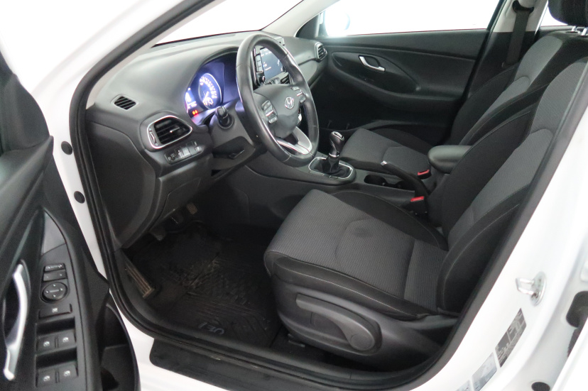 Hyundai i30, 2022