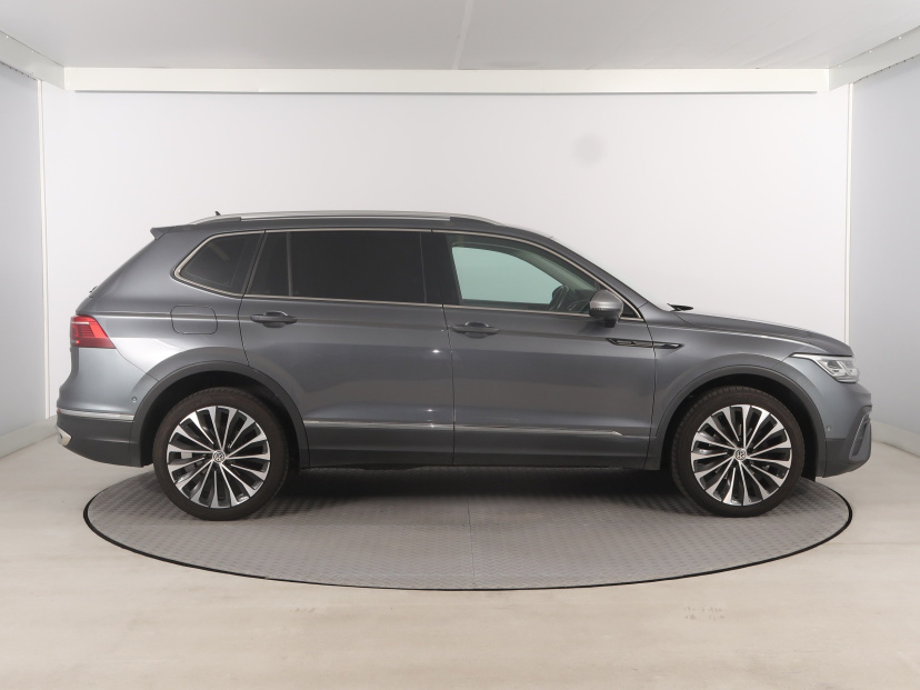 Volkswagen Tiguan Allspace, 2022