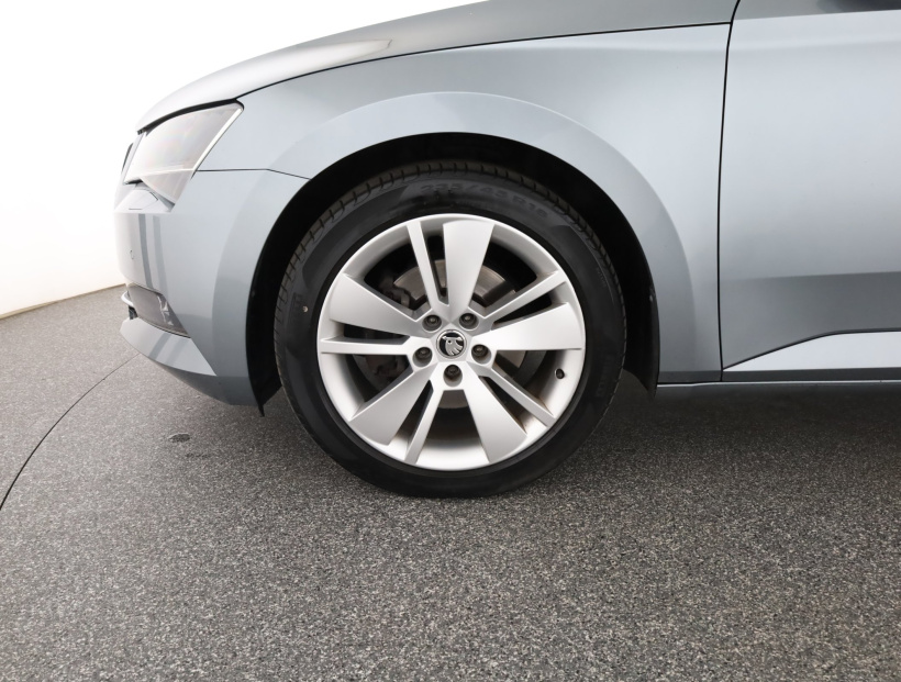 Škoda Superb, 2017
