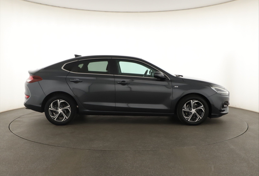 Hyundai i30 Fastback, 2022