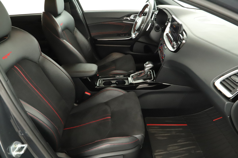Kia ProCeed, 2022
