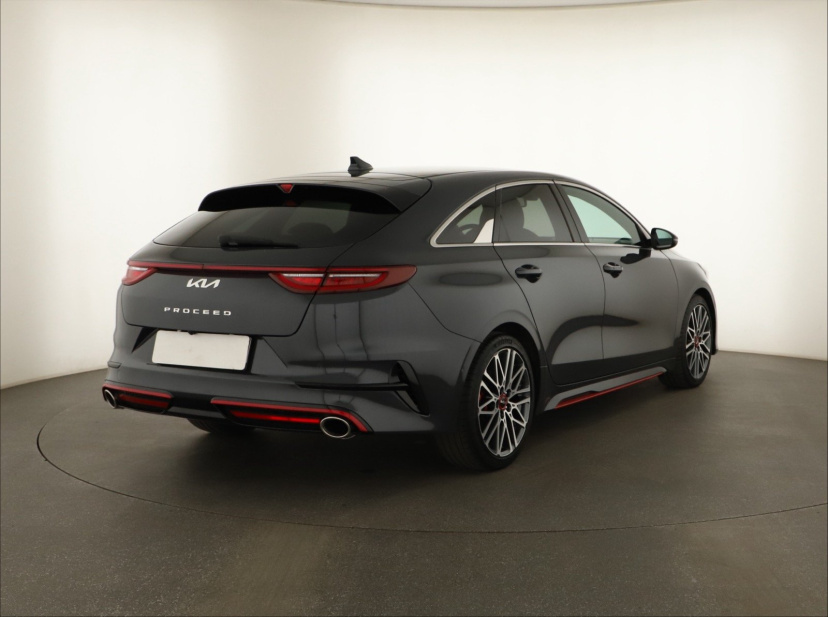 Kia ProCeed, 2022