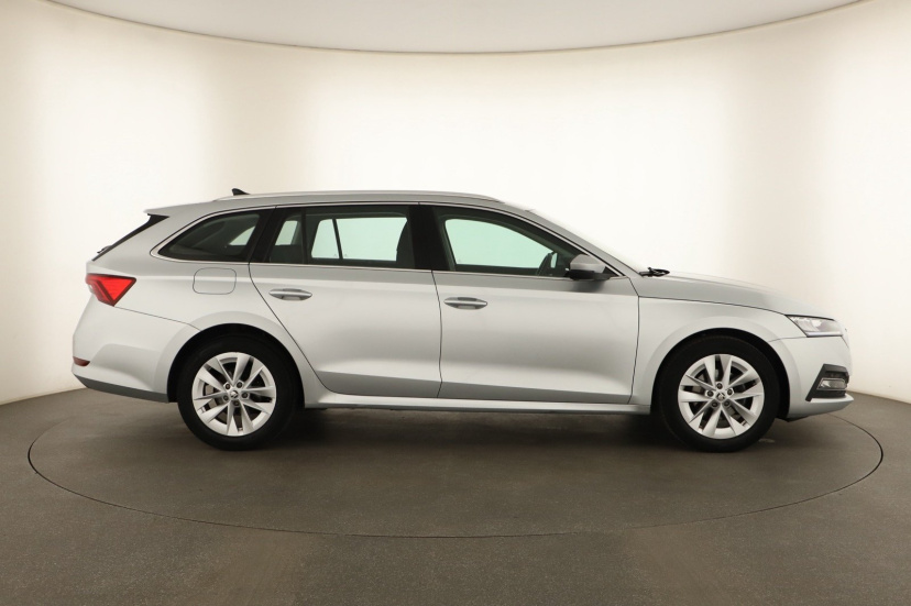 Škoda Octavia, 2021