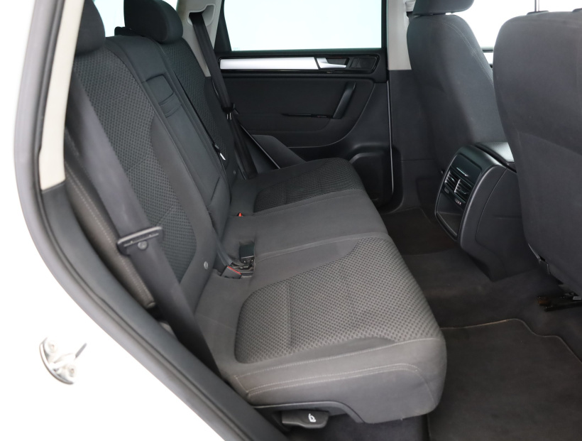Volkswagen Touareg, 2012