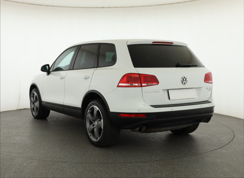 Volkswagen Touareg, 2012