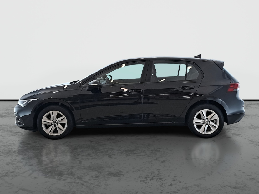 Volkswagen Golf, 2022