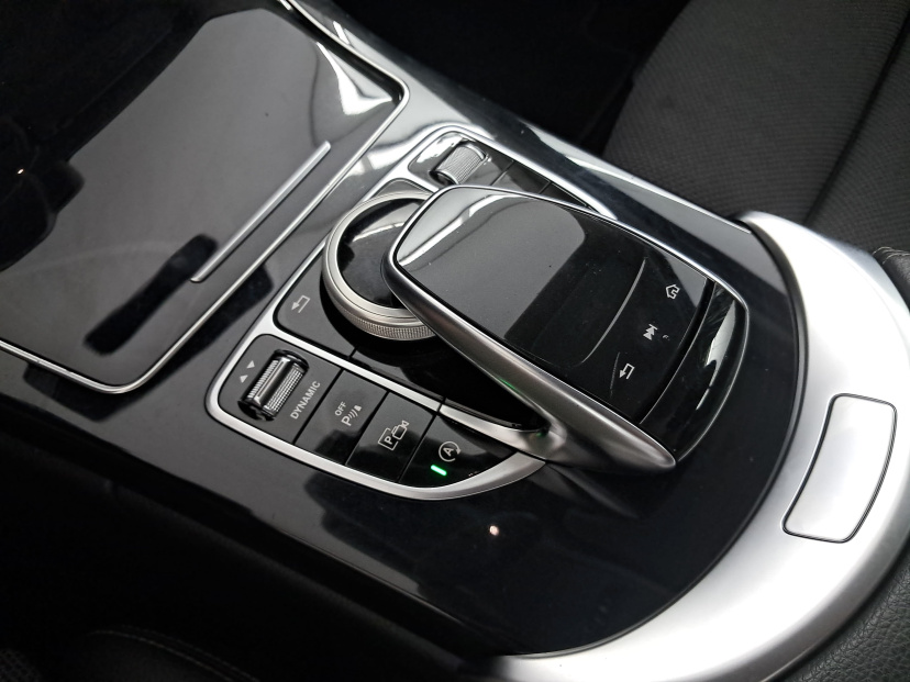 Mercedes-Benz C, 2020