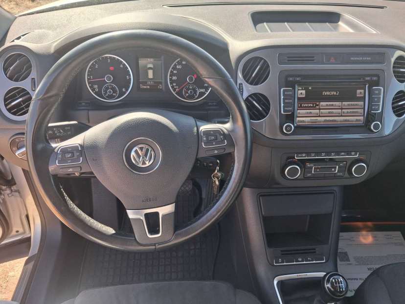 Volkswagen Tiguan, 2012